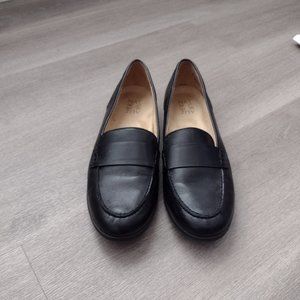 Naturlizer Milo Loafer sz 11M, black, faux leather